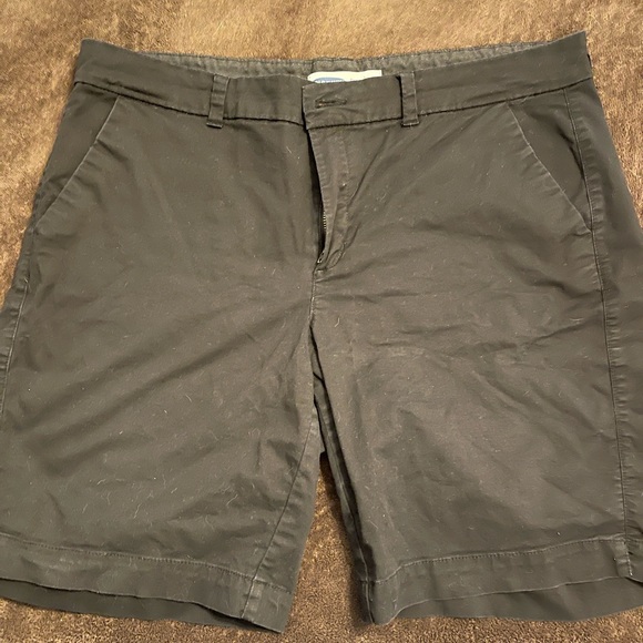 Old Navy womens black shorts - Picture 3 of 4